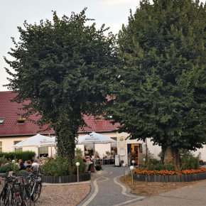 Гостиница Lindenhof Liepgarten - Pension & Gaststätte  Иккермюнде